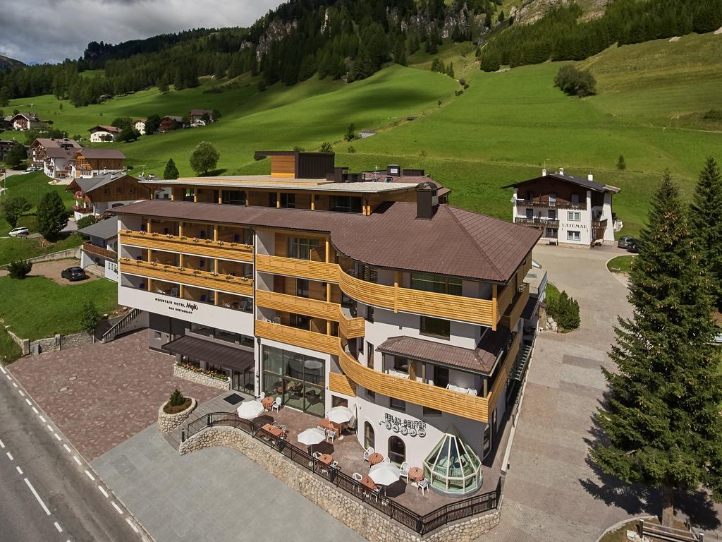Mountain Hotel Mezdi Calfosch Exterior foto